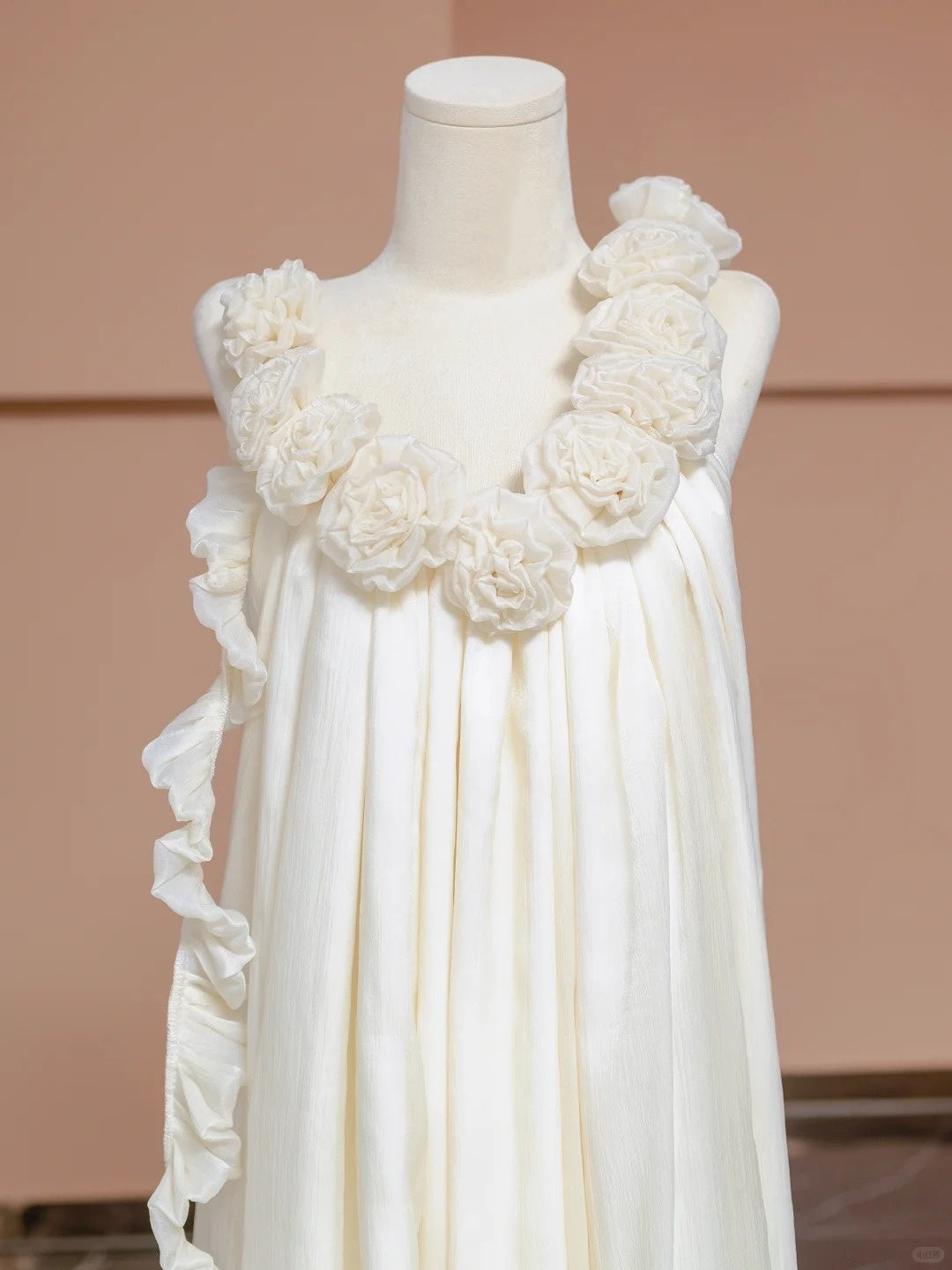 Glamorous 3D Floral Trim Spaghetti Strap Ruffles Ribbon Backless Floor Length A-Line Prom Dress AP2288