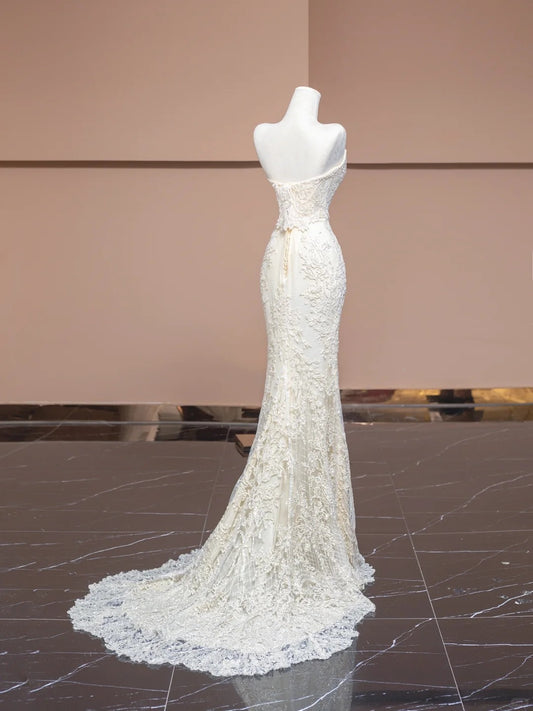 Graceful Strapless Mermaid Bridal Gowns Lace Tulle Wedding Dress AP2296