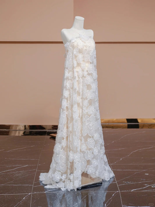 Fantastic A-Line Halter Neck Formal Dresses Lace Applique Prom Dress AP2306