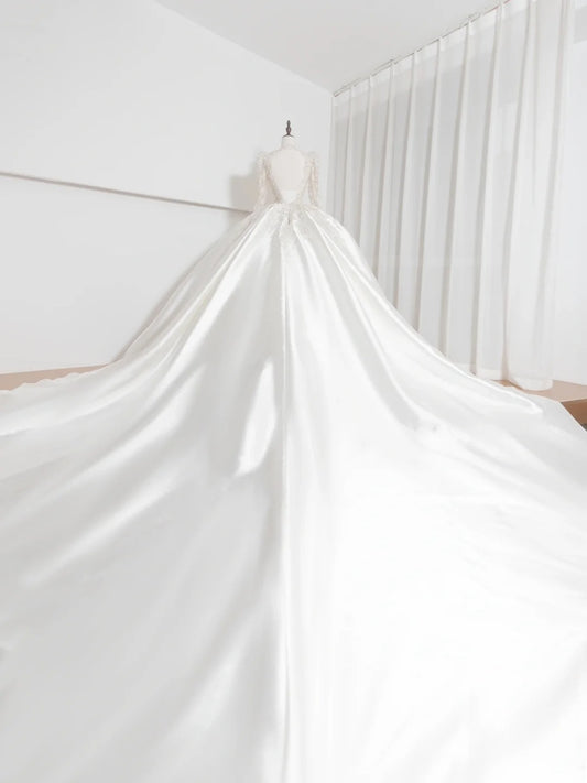 Artistic V-Neck A-Line Bridal Gowns Long Sleeve Beading Sequins Backless Wedding Dress AP2381