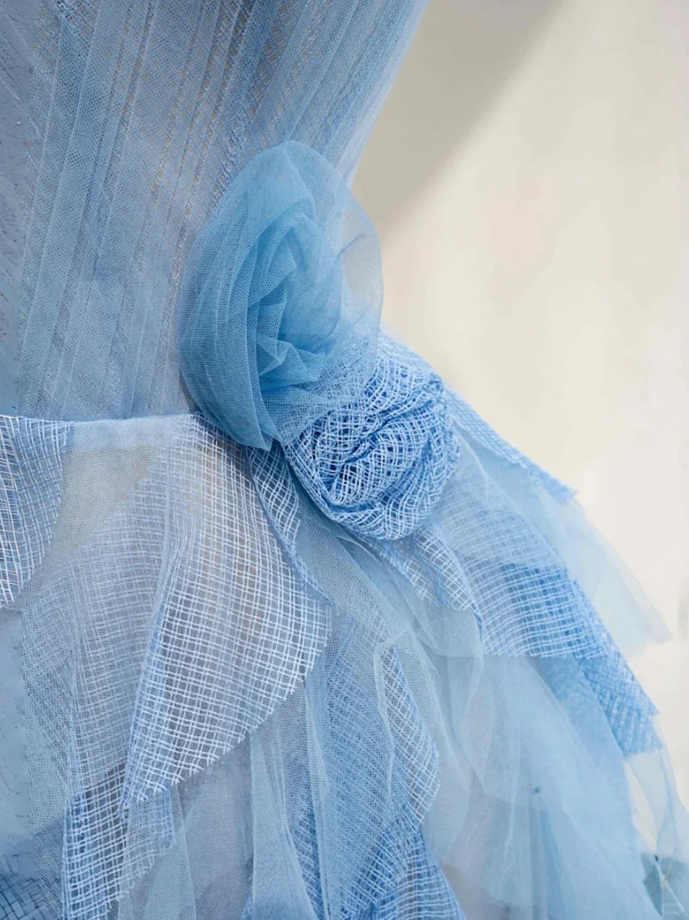 Graceful One-Shoulder A-Line Evening Gowns Handmade Flowers Tulle Prom Dress AP2401