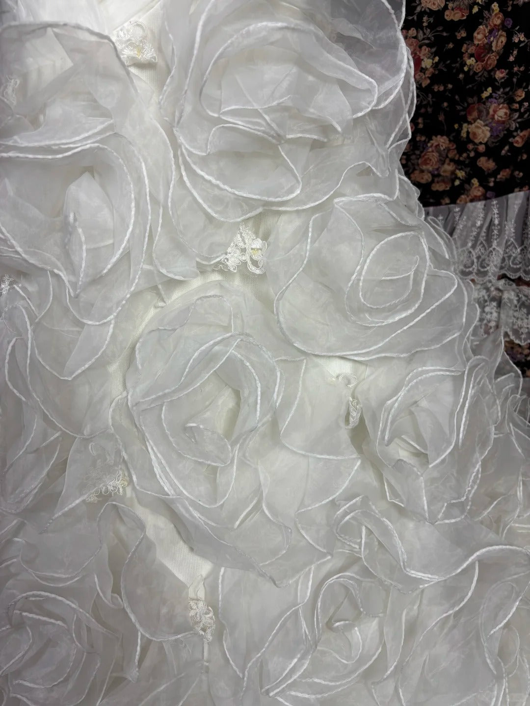 Glamorous A-Line Strapless Bridal Gowns Beaded Crystals Appliques Ruffled Wedding Dress AP2429