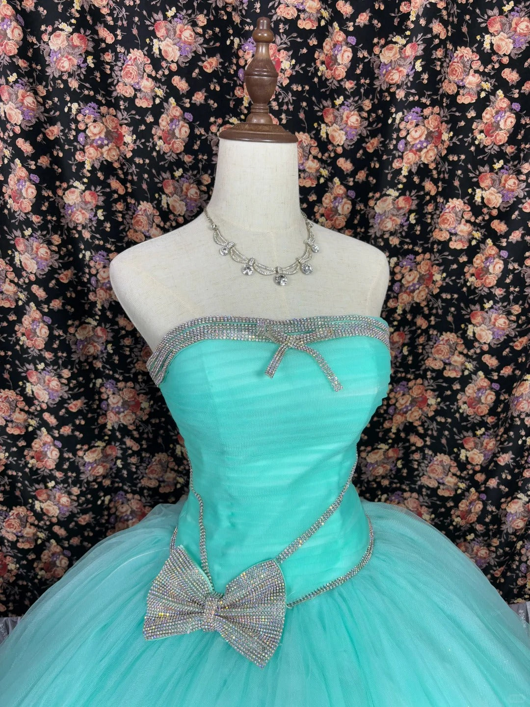 Charming Strapless A-Line Formal Dresses Sequins Bow Tulle Prom Dress AP2455