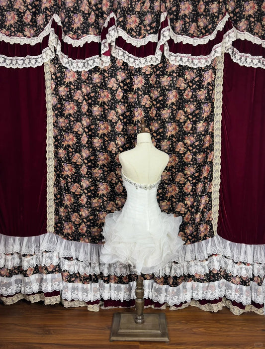 White A-Line Strapless Birthday Party Outfit Beading Crystals Ruffled Tulle Homecoming Dress AP2456