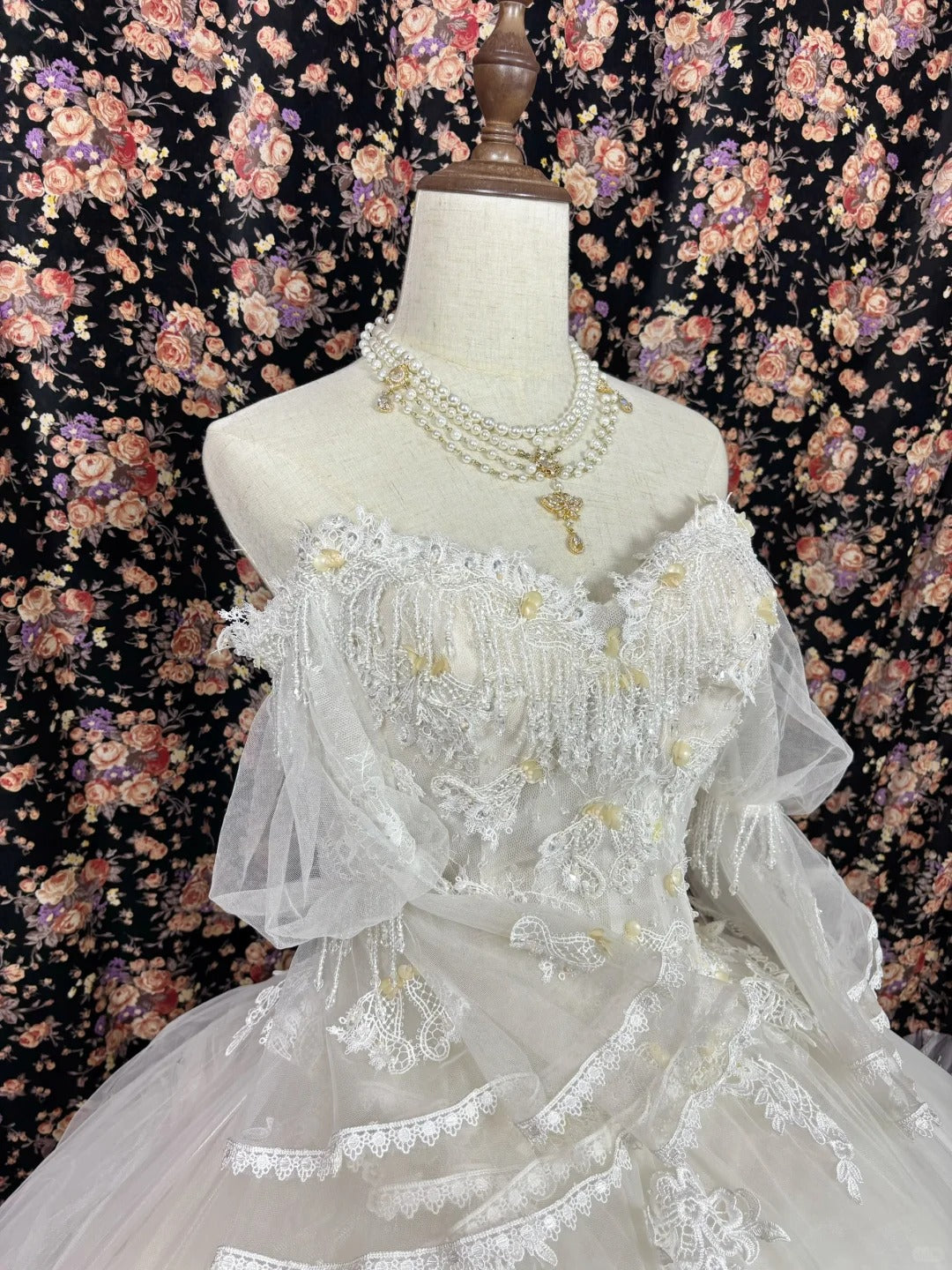 Luxurious Off-Shoulder A-Line Bridal Gowns Tulle Sleeve Beading Tassel Pearls Sequins Wedding Dress AP2524