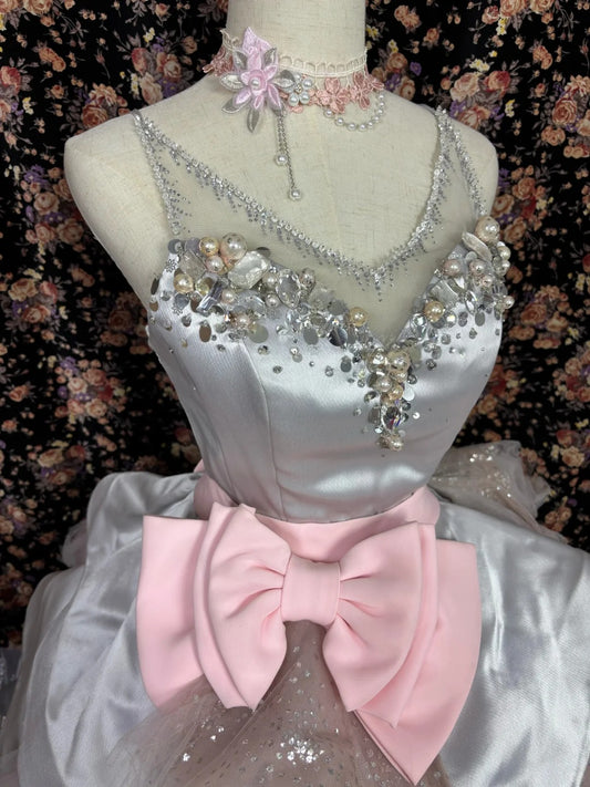 Artistic Spaghetti Strap A-Line Evening Gowns Rhinestone Beaded Bow Sequins Prom Dress AP2544