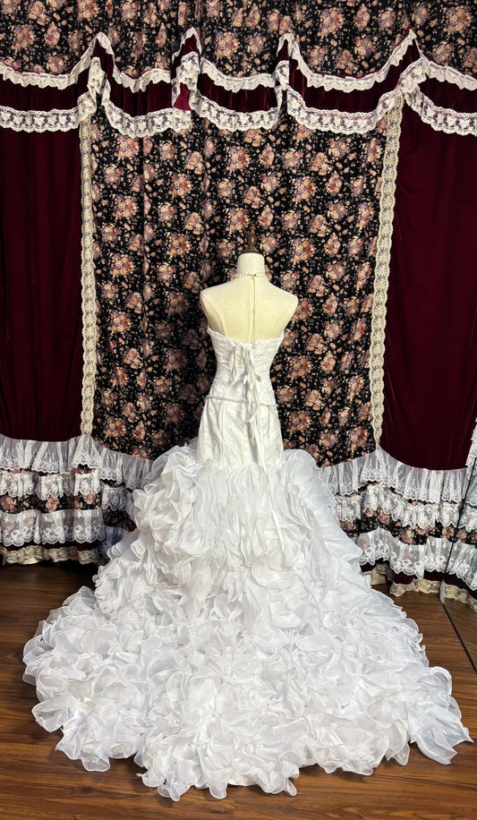 Chic Strapless Mermaid Bridal Gowns Crystals Sequins Appliques Beading Wedding Dress AP2624