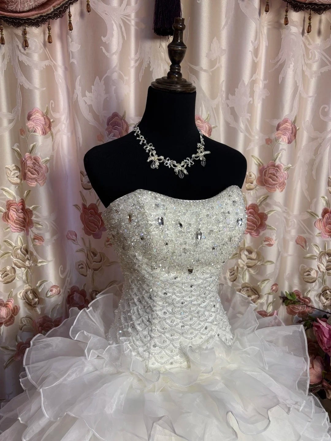 Simple Strapless A-Line Tiered Bridal Gowns Beading Sequins Crystals Wedding Dress AP2650