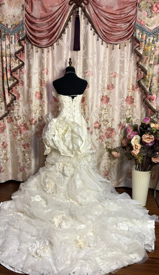 Luxury Strapless Mermaid Bridal Gowns Beaded Applique Handmade Flowers Sequins Wedding Dress AP2657