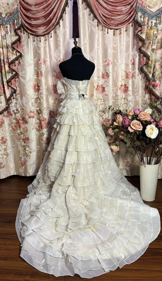 Sparkly A-Line Strapless Bridal Gowns Sequins Handmade Flowers Rhinestone Wedding Dress AP2689