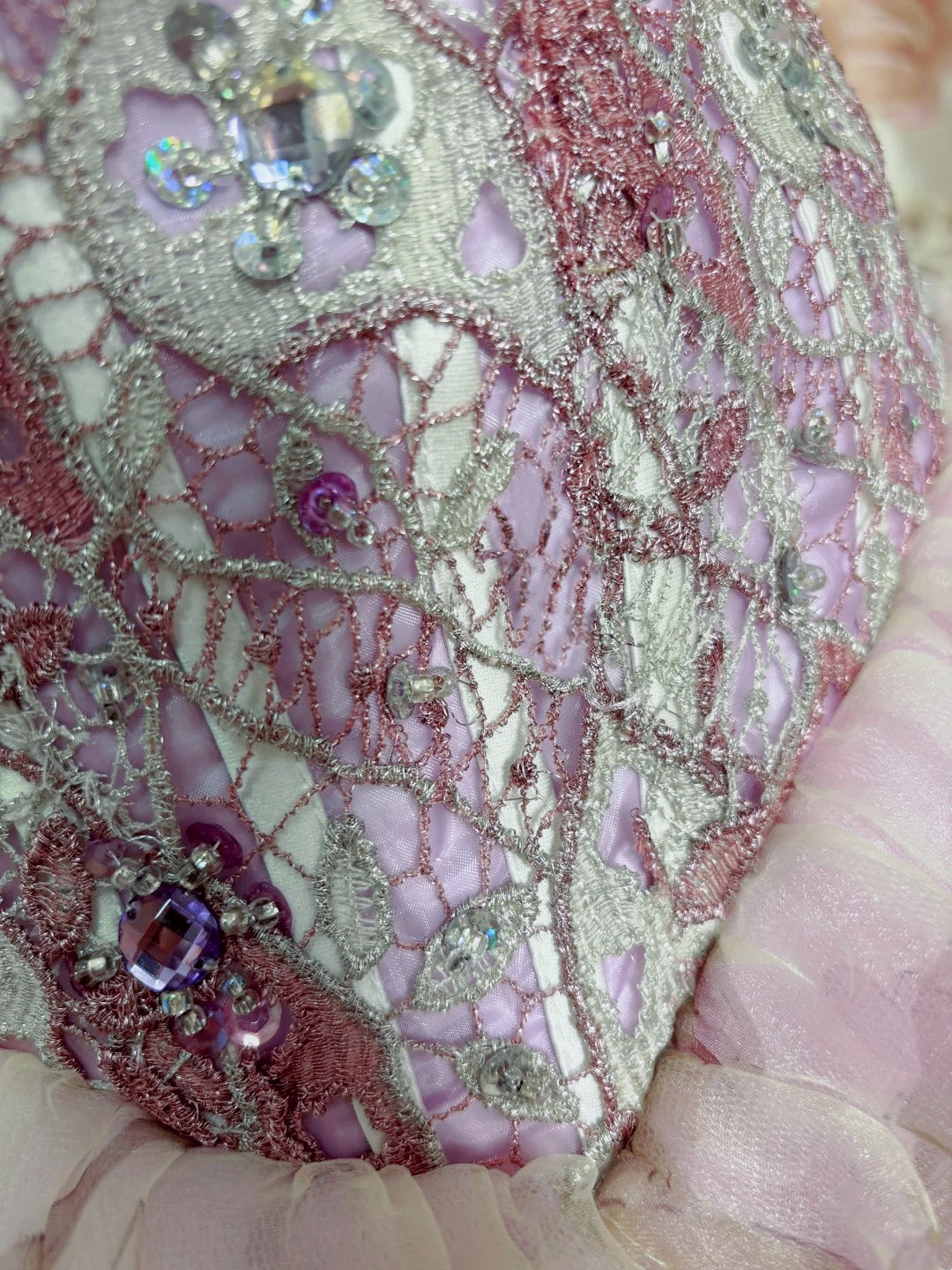 Adorable Strapless A-Line Evening Dresses Rhinestones Appliques Beaded Sequins Tulle Prom Dress AP2743