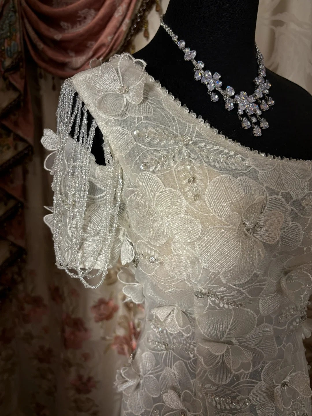 Attractive One-Shoulder Mermaid Bridal Gowns Beading Appliques Sequins 3D Floral Wedding Dress AP2754