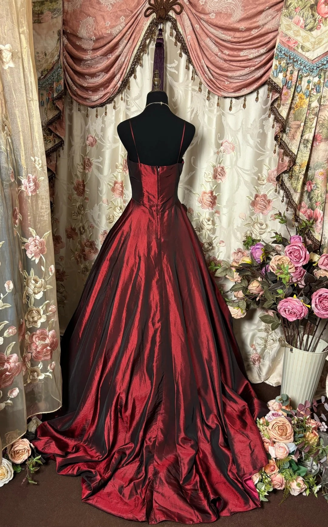 Stunning A-Line Spaghetti Strap Prom Dress Beading Sequins Handmade Flowers Tiered Tulle Evening Gowns AP2788