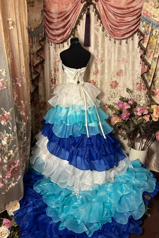 Elegant A-Line Strapless Sweet 16th Gown Appliques Sequins Tiered Tulle Prom Dress AP2825