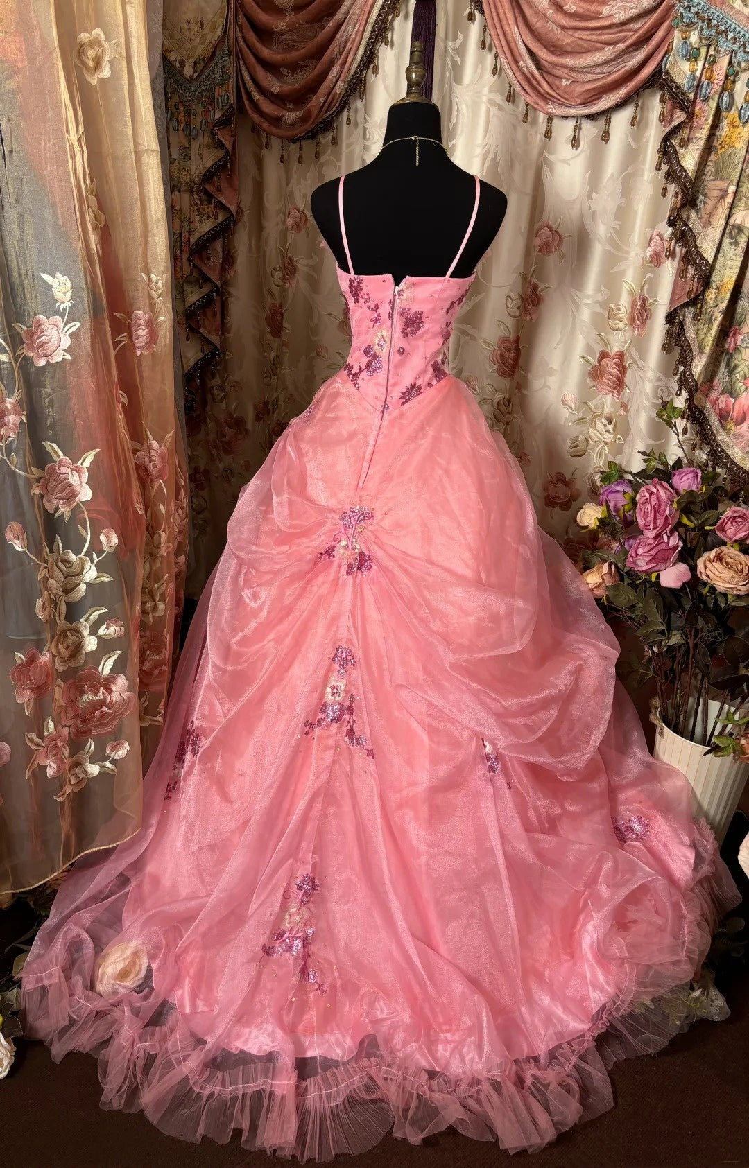 Flattering Spaghetti Strap A-Line Prom Dress Applique Beads Sequins Pink Tulle Formal Dresses AP2862