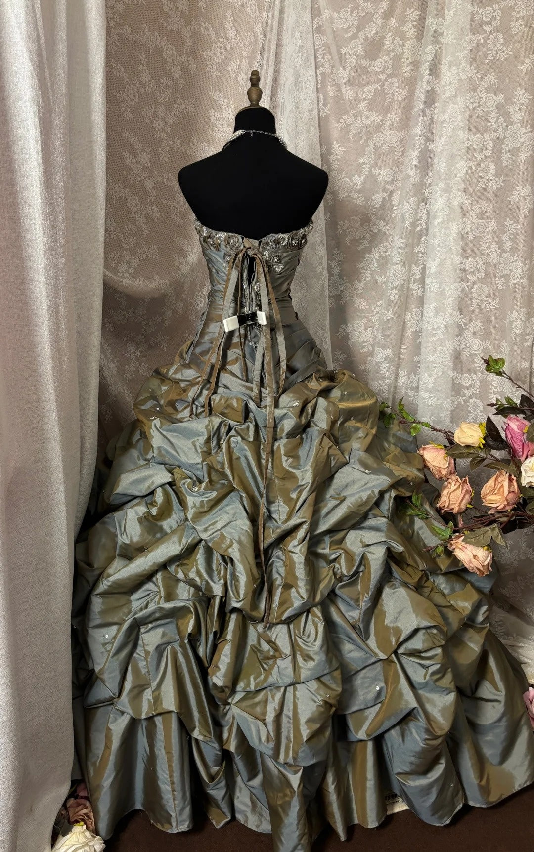 Adorable A-Line Sweetheart Neck Sweet 16th Gowns Beads Sequins Appliques Ruched Prom Dress AP2905