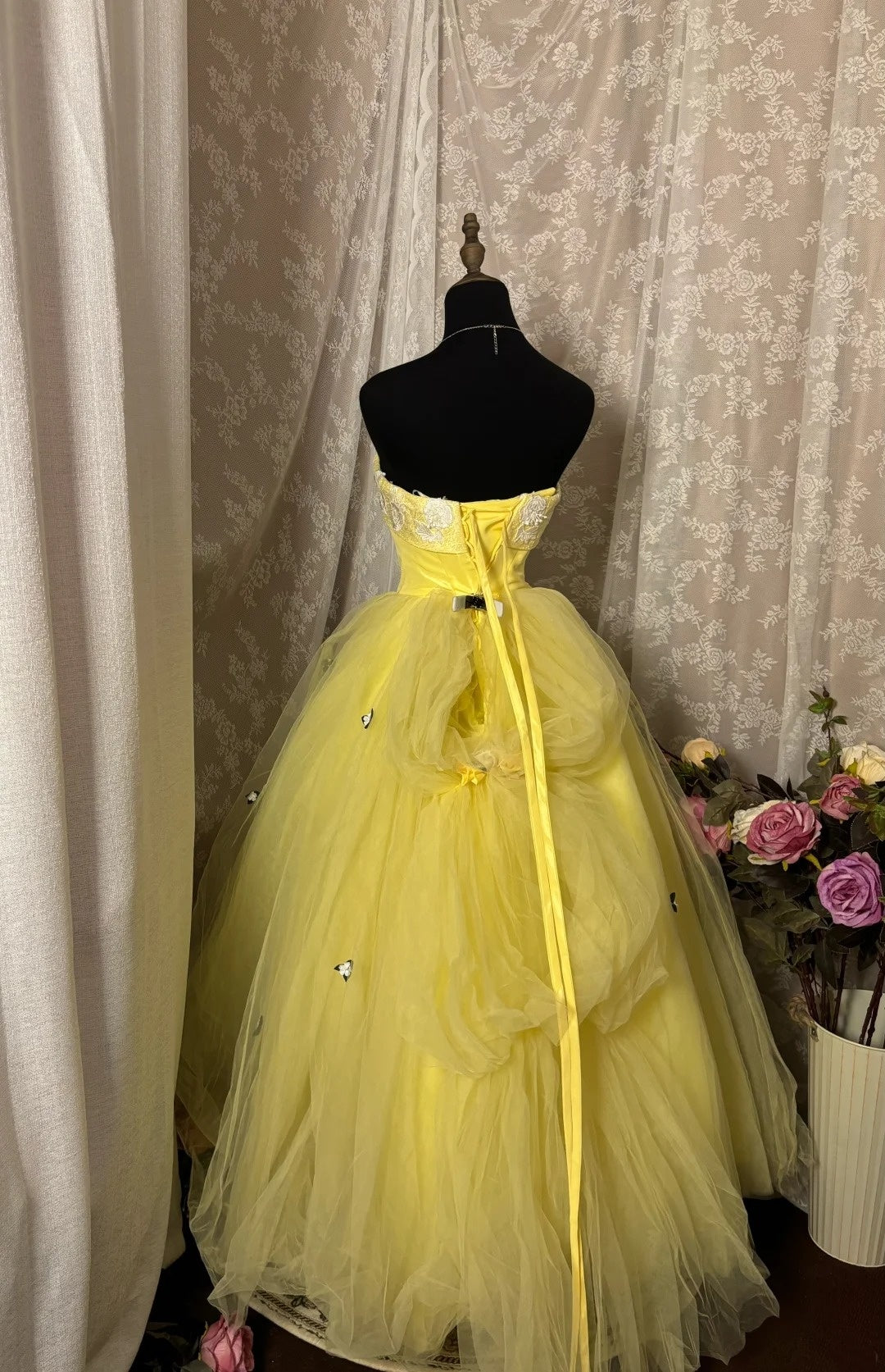 Attractive A-Line Strapless Sweet 16th Gowns Sequins Appliques Tulle Yellow Prom Dress AP2917