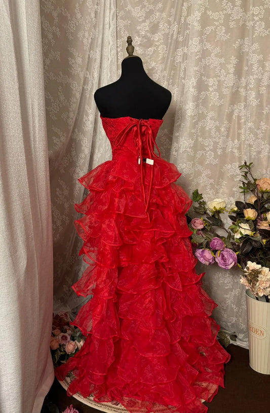 Sexy Strapless A-Line Birthday Dresses With Train Ruffles Tulle Red Homecoming Dress AP2918