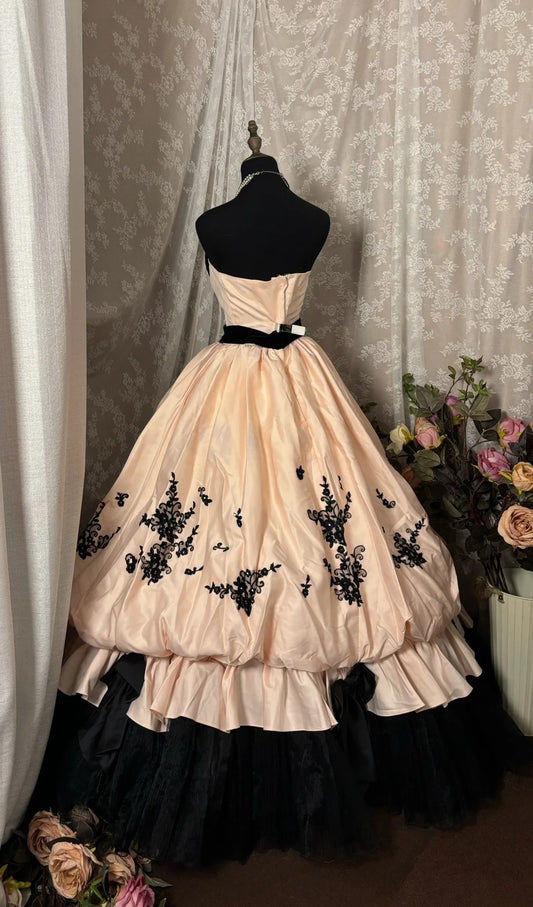 Cute A-Line Strapless Ball Gowns Bows Appliques Prom Dress AP2938