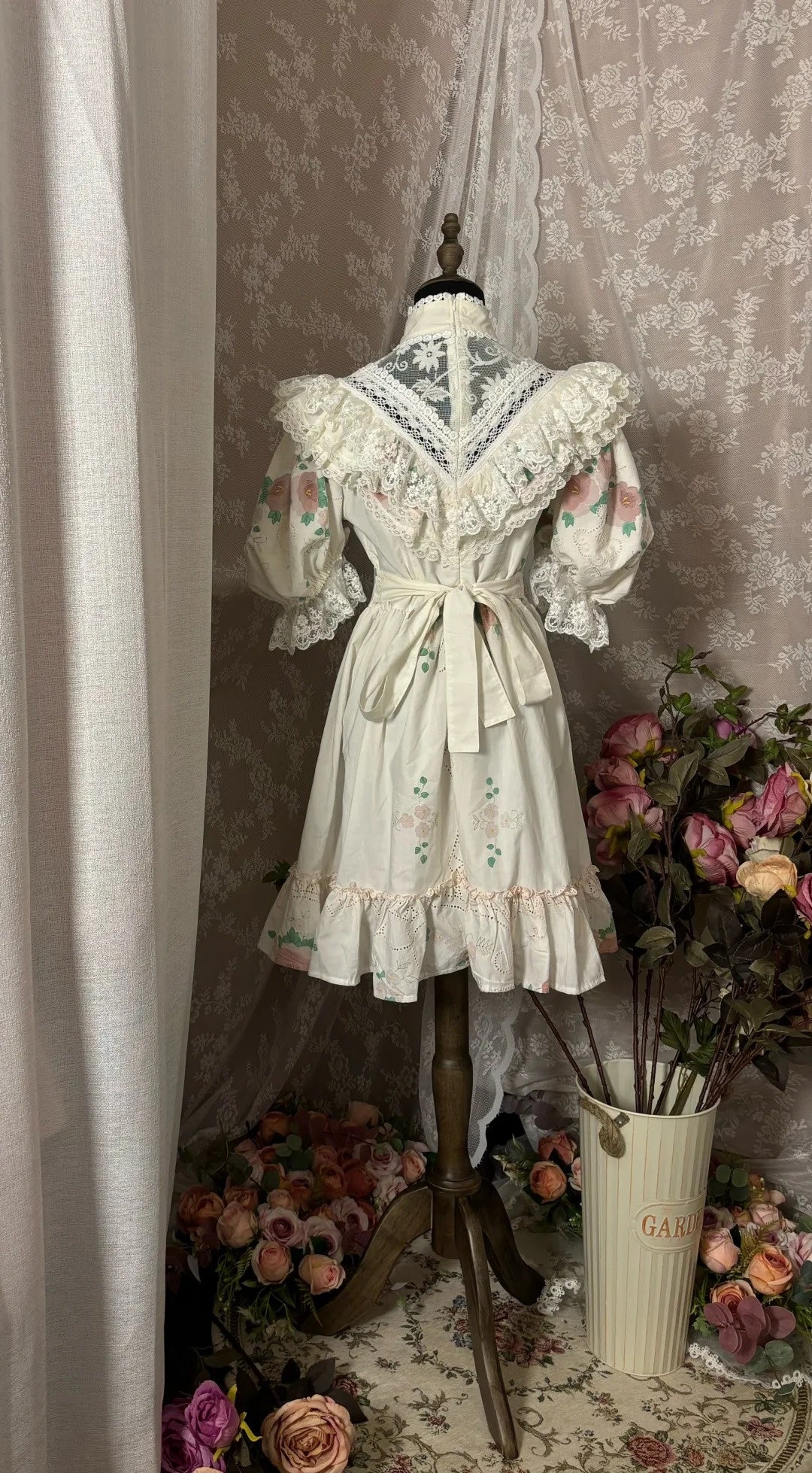 Alluring A-Line High Collar Birthday Gowns Puffy Sleeve Lace Ruffled Homecoming Dress AP2943