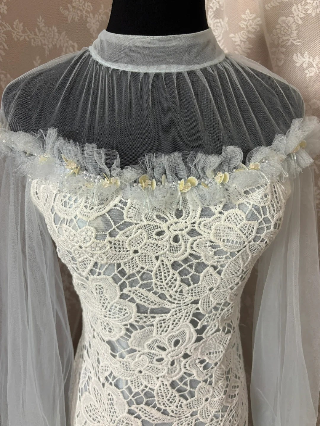 Charming Jewel Neck Mermaid Bridal Gowns Appliques Lace Sequins Beading Tulle Wedding Dress AP2954