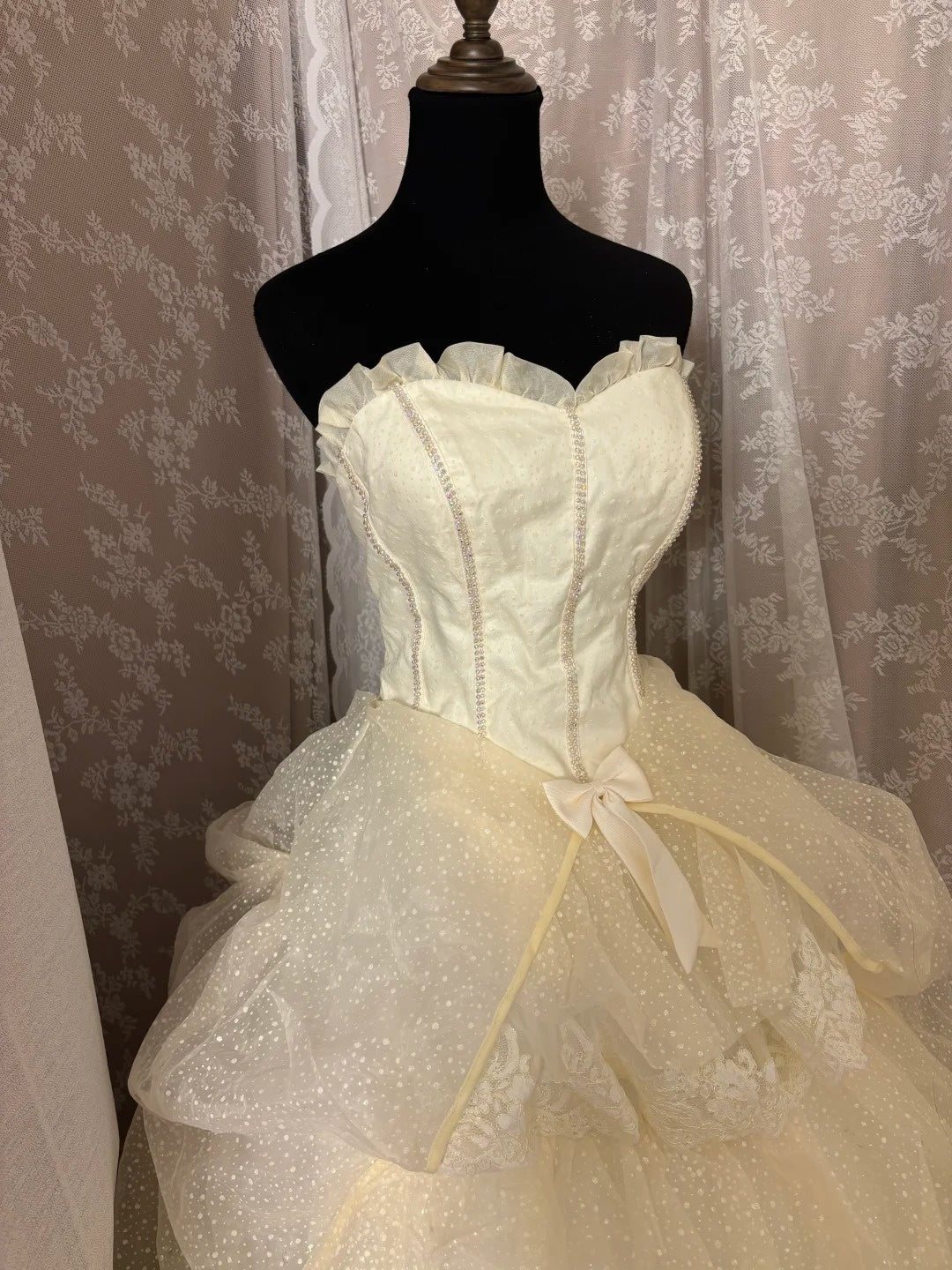 Princess A-Line Strapless Ball Gowns Lace Bows Beading Tiered Prom Dress AP2971