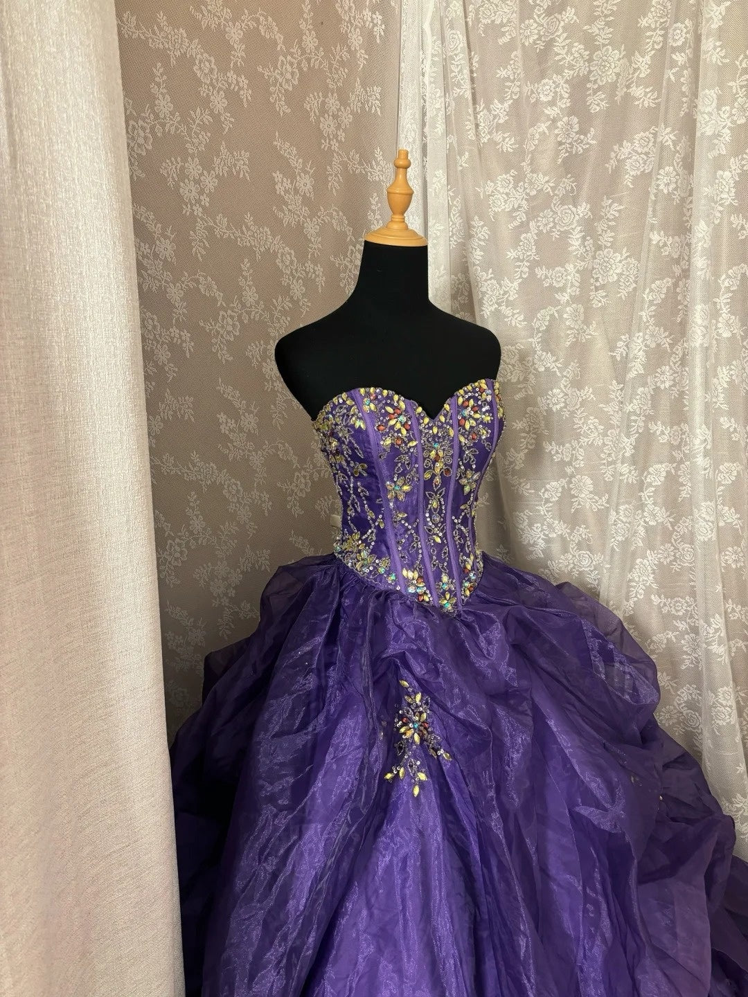 Fancy Sweetheart Neck A-Line Ball Gowns Crystals Sequins Purple Prom Dress AP2974