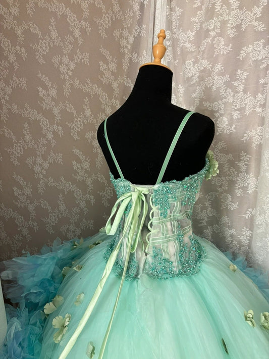 Gorgeous Spaghetti Straps A-Line Sweet 16th Ball Gowns Appliques Beadings Ruffles Prom Dress AP2996