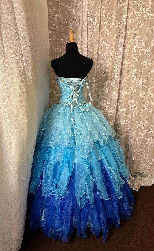 Fancy Strapless A-Line Evening Gowns Appliques Sequins Crystals Tiered Tulle Prom Dress AP3026