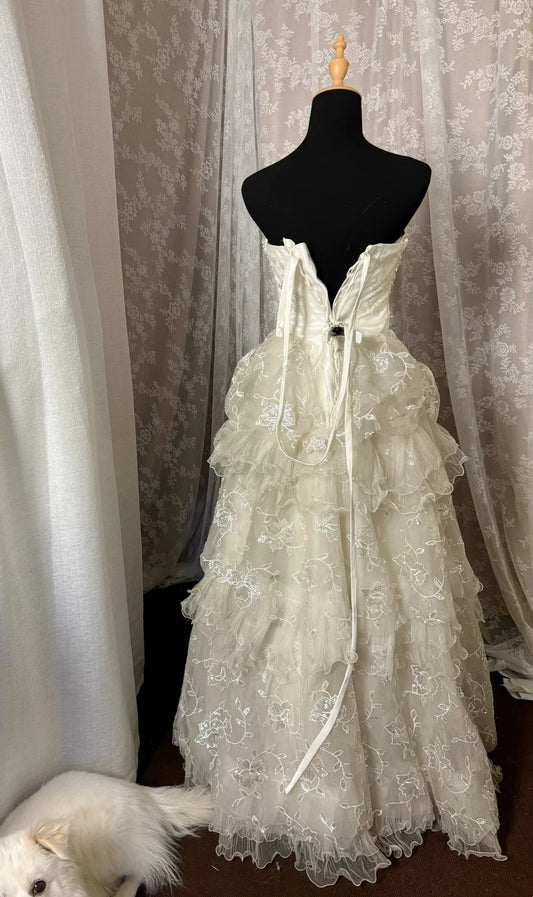 Fabulous A-Line Strapless Bridal Gowns Sequins Appliques Rhinestones Wedding Dress AP3032