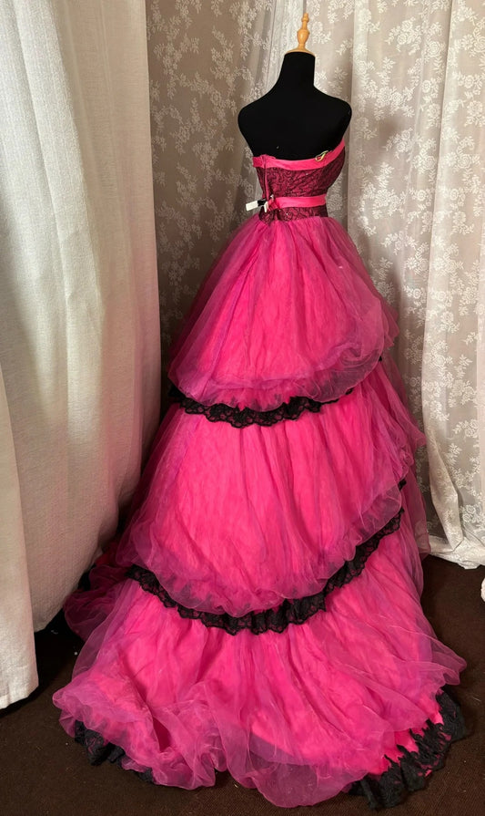 Classical Strapless A-Line Sweet 16th Gowns Handmade Flowers Sequins Tiered Prom Dress AP3038