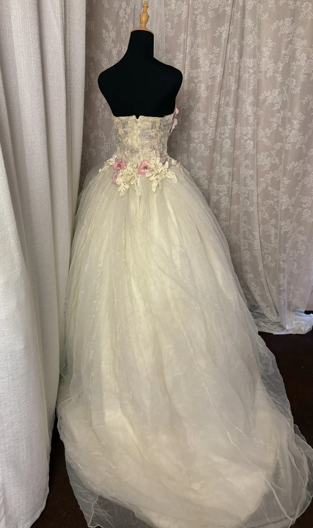 Gorgeous Strapless A-Line Sweet 16th Appliques Sequins Handmade Flowers Prom Dress AP3048