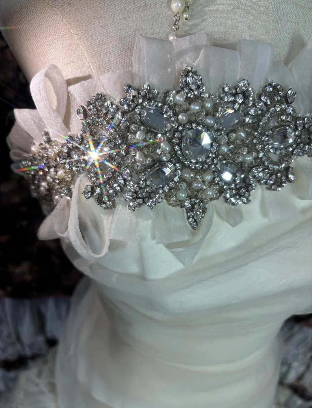 Modern Strapless Mermaid Tiered Bridal Gowns Rhinestones Lace Pleated Wedding Dress AP3075