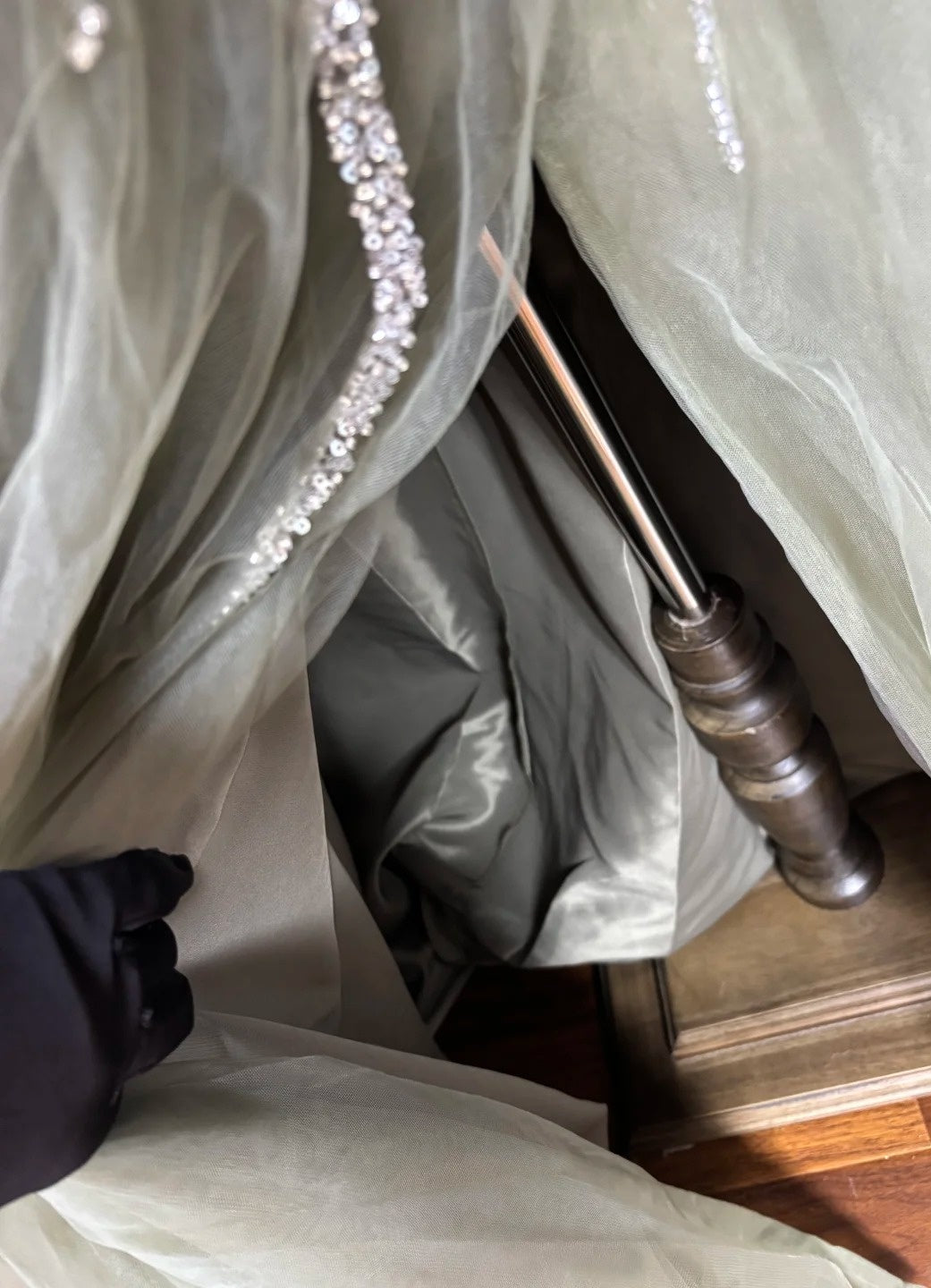 Gen Z Style Off-Shoulder A-Line Formal Dresses Sequins Beads Slit Tulle Prom Dress AP3083