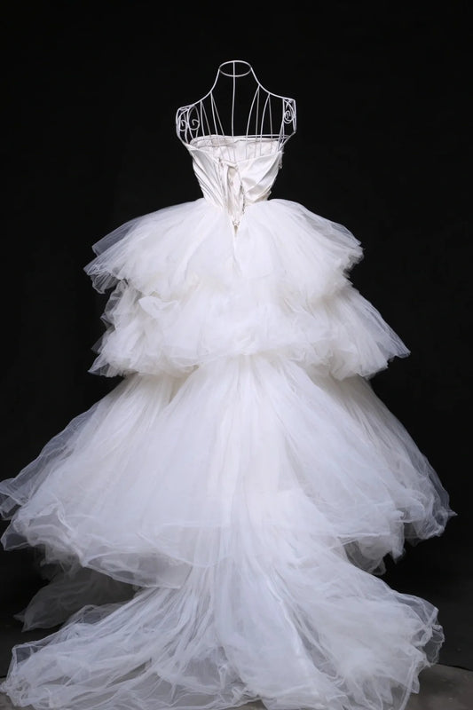 Minimalist A-Line Strapless Bridal Gowns Tiered Tulle White Wedding Dress AP3117