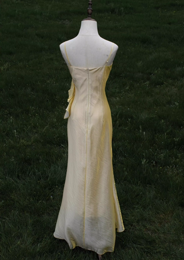 Stylish Sheath Spaghetti Strap Evening Dresses Handmade Flowers Ruched Yellow Prom Dress AP3122