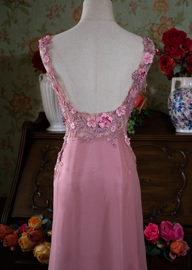 Fitted Sheath Spaghetti Strap Evening Gowns Appliques Beads Sequins Backless Prom Dress AP3123