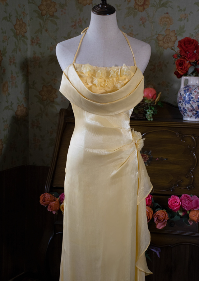 New Yellow Halter Neck Sheath Evening Gowns Handmade Flowers Beads Prom Dress AP3124