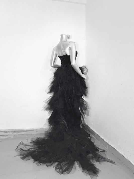 Modern Strapless A-Line Birthday Gowns With Train Rhinestones Feathers Homecoming Dress AP3182