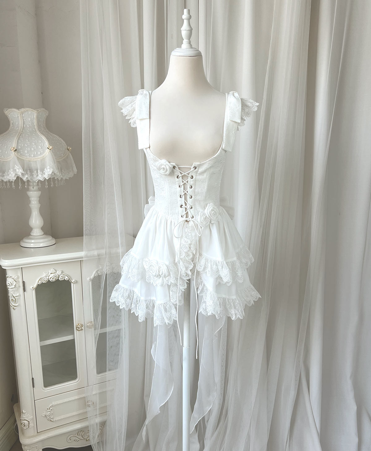 Fancy Spaghetti Straps A-Line Birthday Dress Lace Handmade Flowers White Tiered Homecoming Dress AP3238