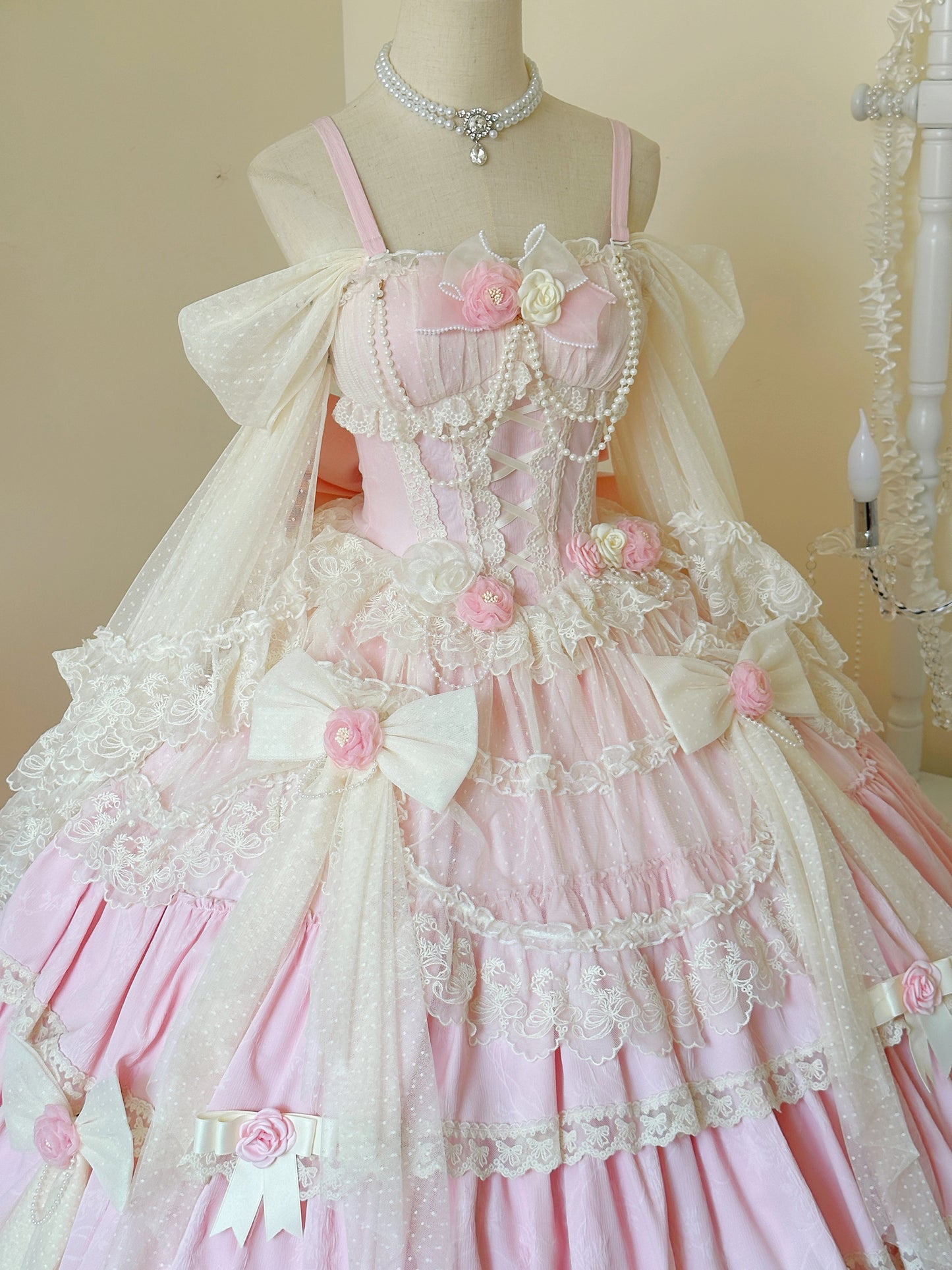 Vintage A-Line Spaghetti Strap Tulle Prom Dress Long Sleeve Bows Handmade Flowers Beading Lace Evening Dresses AP3258