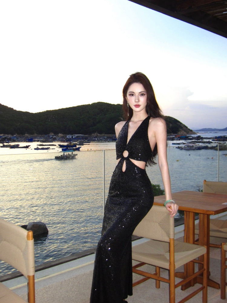 Charming Vocation Outfit V-Neck Sheath Maxi Dress Backless Black Sequins Cutout Halter Long Dress AP3283