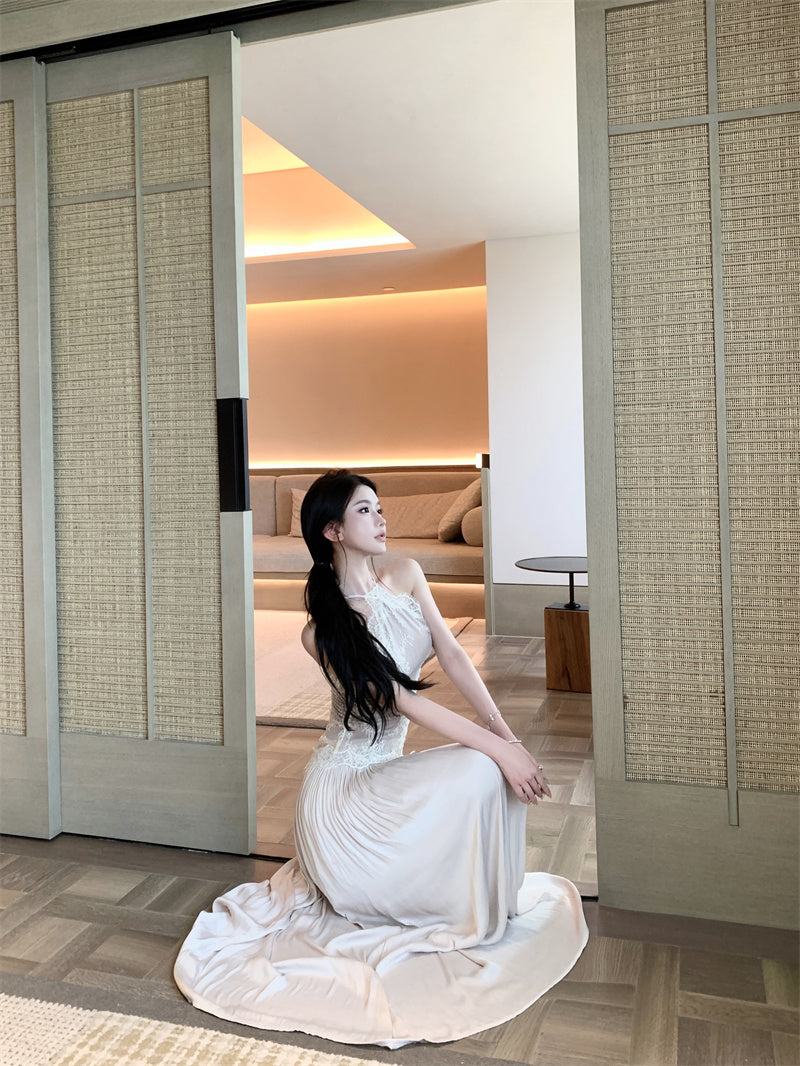 Travel Vacation Style Lace Halter Neck A-Line Maxi Dress Elegant Backless Splicing Pleated Long Dress AP3305