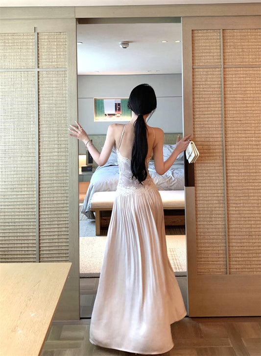 Travel Vacation Style Lace Halter Neck A-Line Maxi Dress Elegant Backless Splicing Pleated Long Dress AP3305