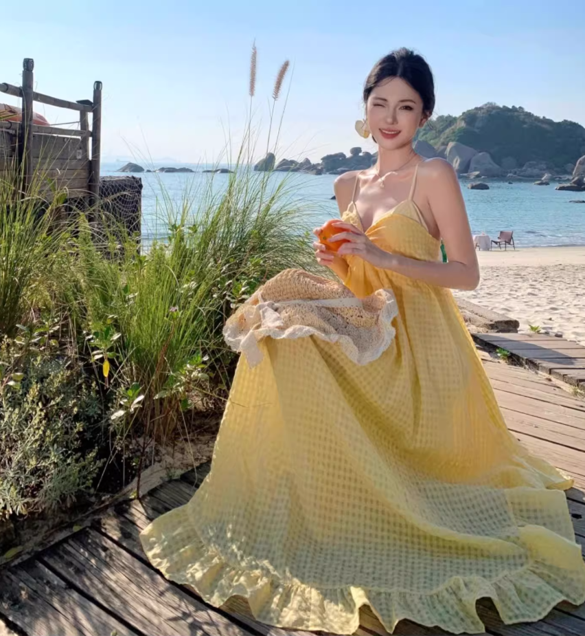 Artistic A-Line Backless Yellow Maxi Dress Dreamy Plaid Flowy Ruffles Halter Long Dress AP3446