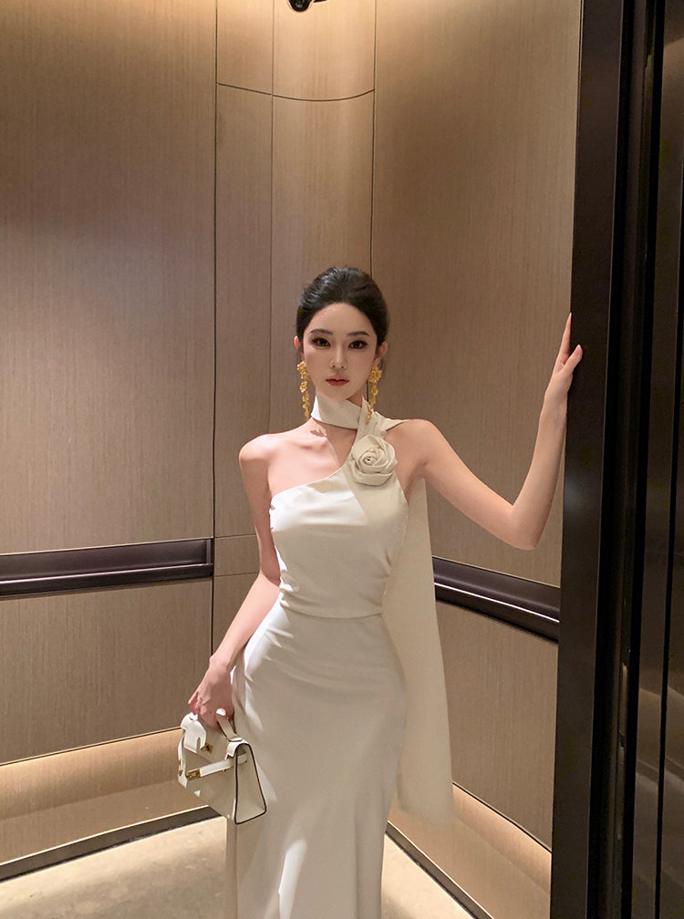 Pretty Mermaid White Sash Maxi Dress Elegant Formal Occasion Backless 3D Floral Design Halter Long Dress AP3483