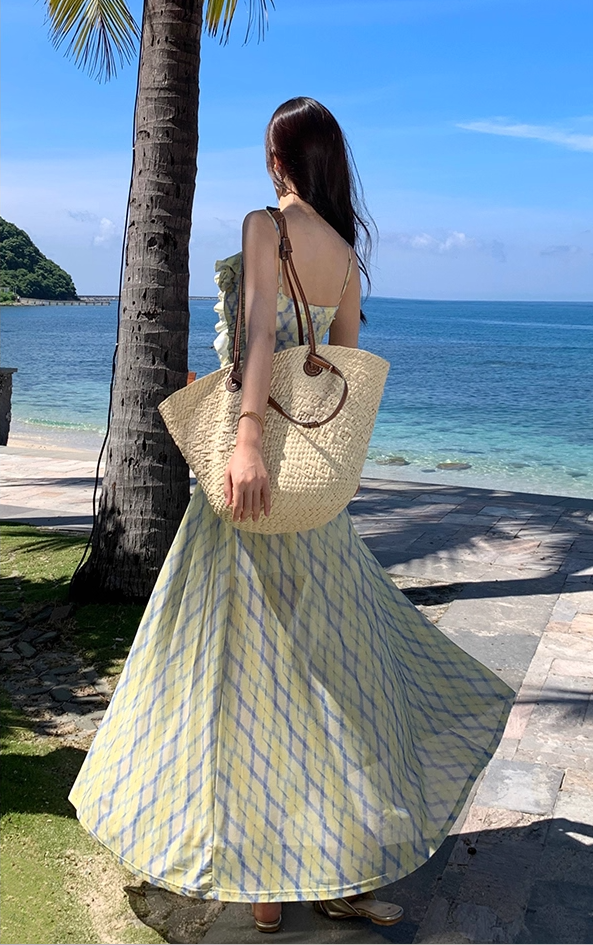 Stylish A-Line Trimmed Ruffles Maxi Dress Vintage Spaghetti Strap Cinched-Waist Plaid Flowy Hem Long Dress AP3493