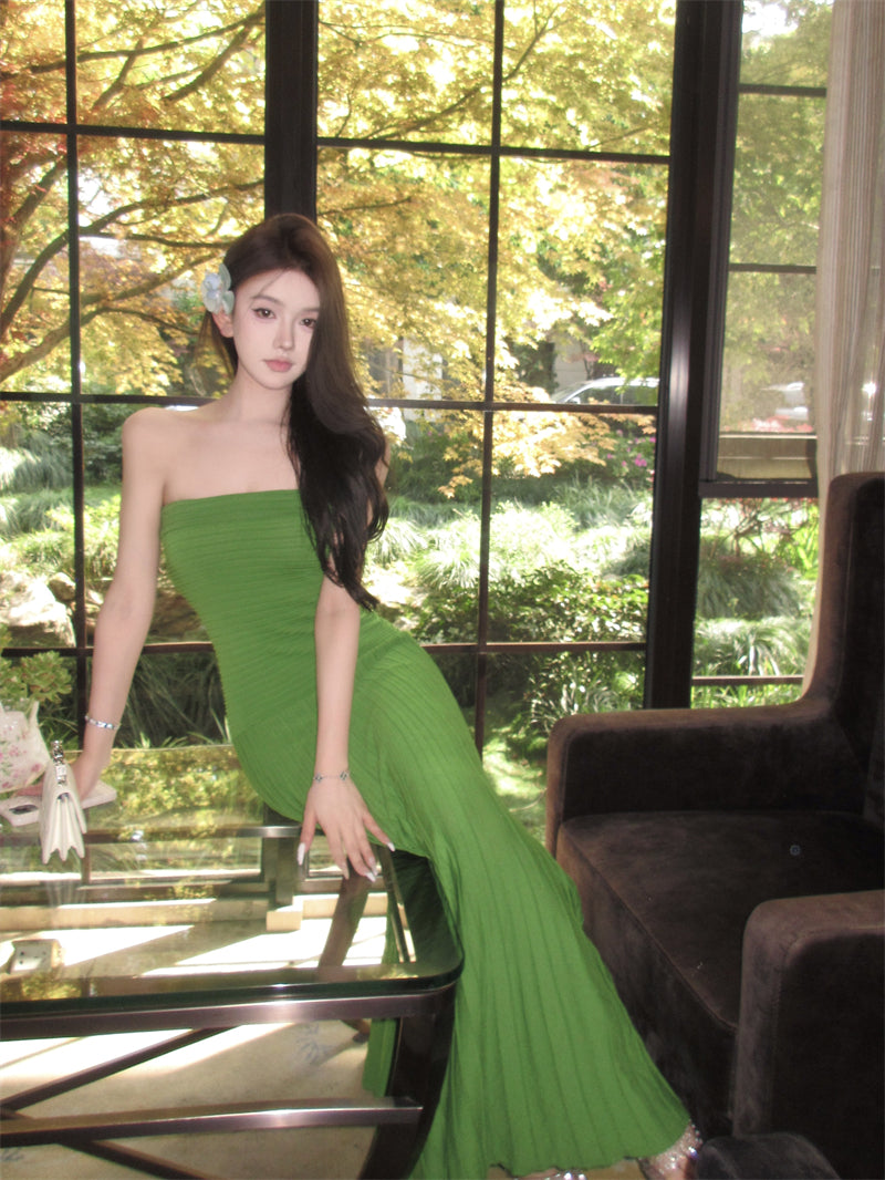 Artistic Strapless Flowy Cinched-Waist Maxi Dresses Vibrant A-Line Pleated Green Long Dress AP3516