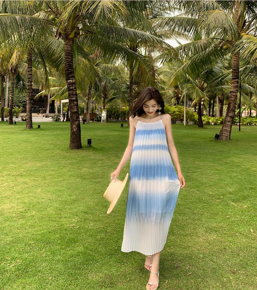 Classical Spaghetti Straps White & Blue Ombre Maxi Dress Novelty A-Line Pressed Pleated Long Dress AP3589