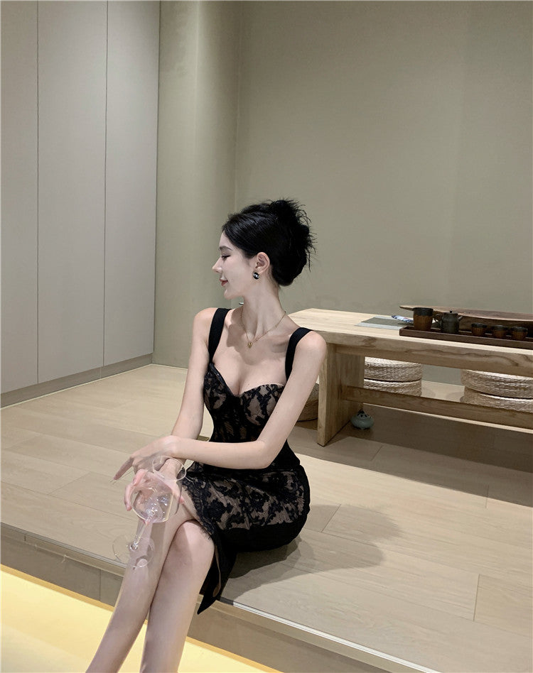 Modern Spaghetti Straps Slit Sheath Midi Dress Glam Cinched-Waist Black Lace Splicing Evening Long Dress AP3648